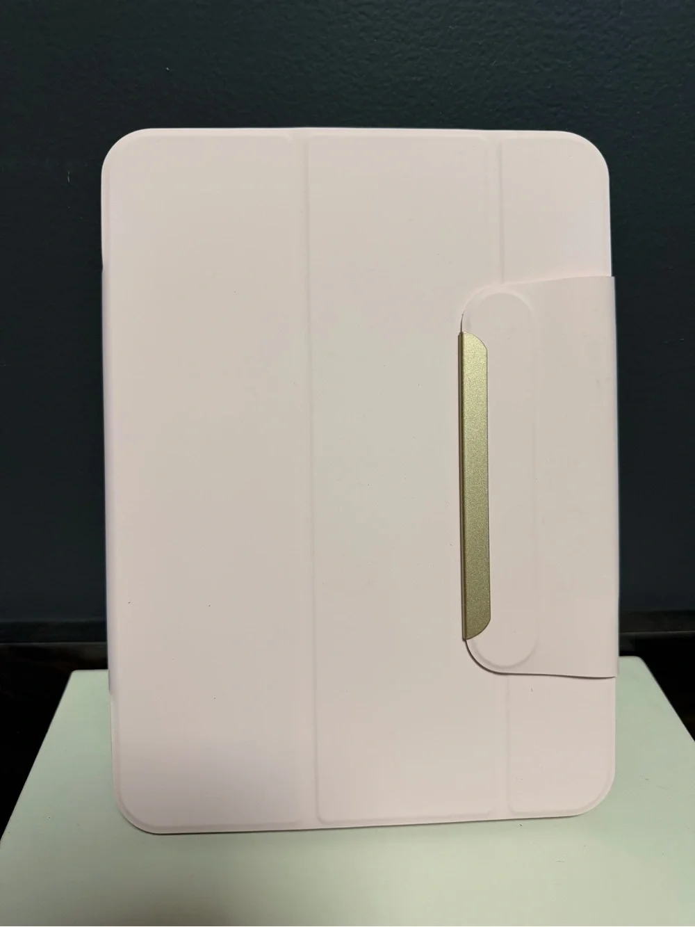 Brand new heyday Light Pink Tablet Folio Case for IPad Pro 10.9 in 10th Gen